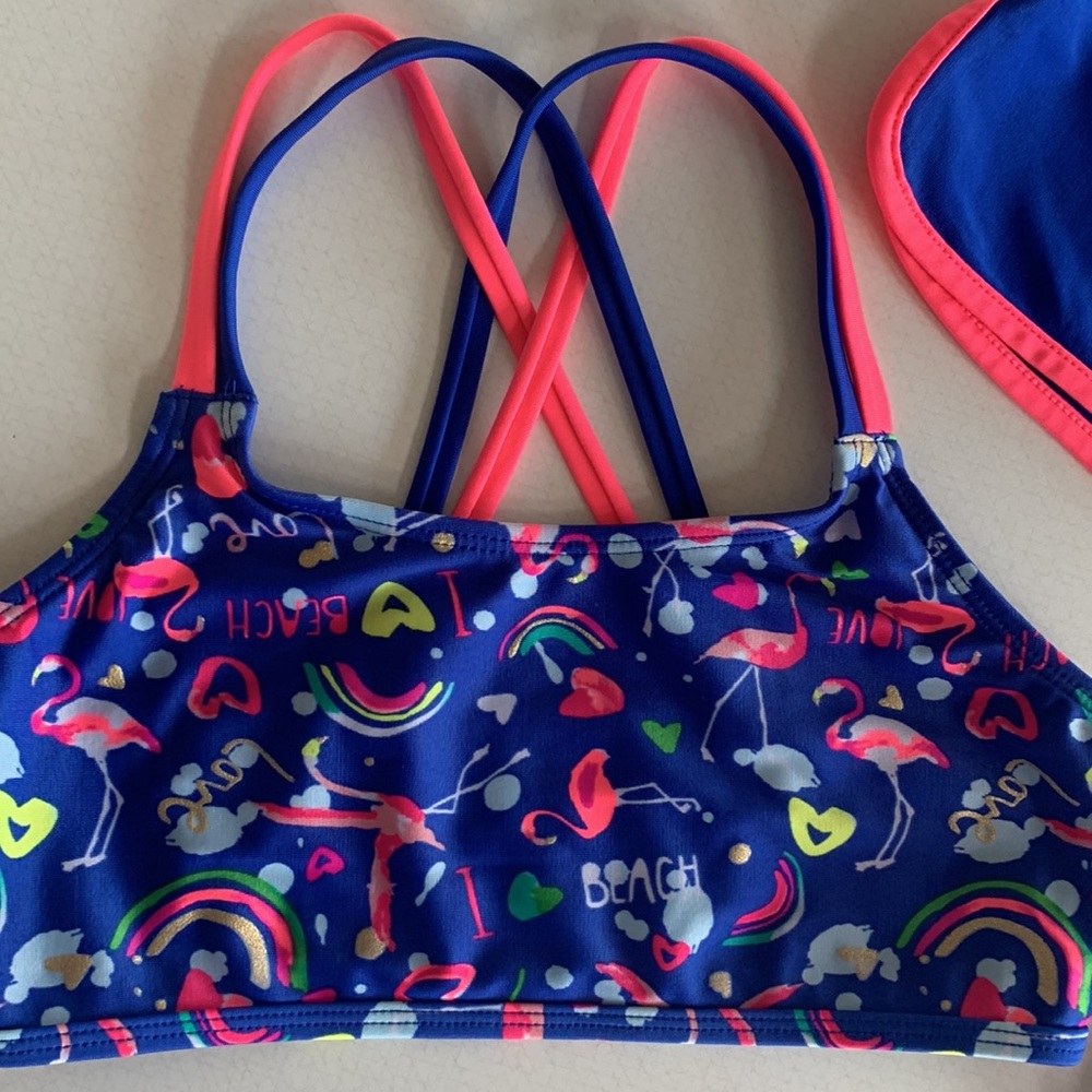 Bikini with skirt cover up size 7/8. (So 3 pieces)